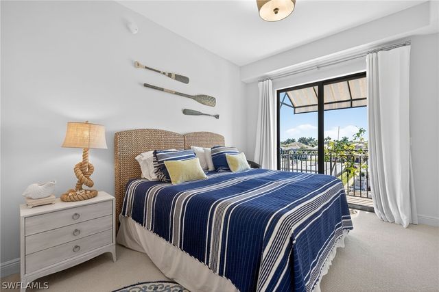 1540 5TH AVE S D305, Naples, FL 34102