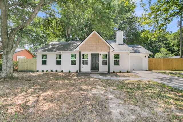 1203 Sea Aire Drive, Charleston, SC 29412