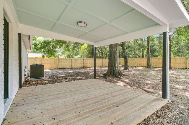 1203 Sea Aire Drive, Charleston, SC 29412