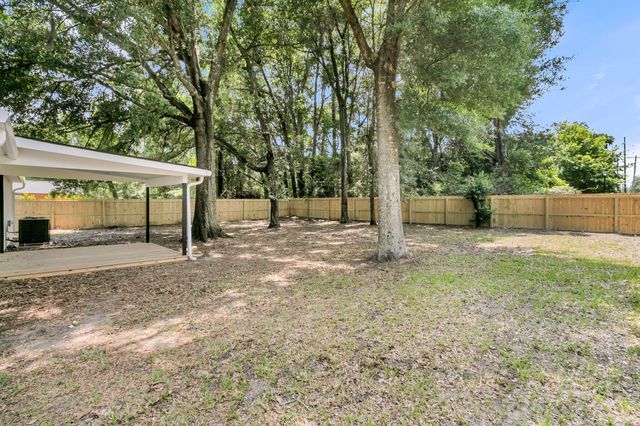 1203 Sea Aire Drive, Charleston, SC 29412