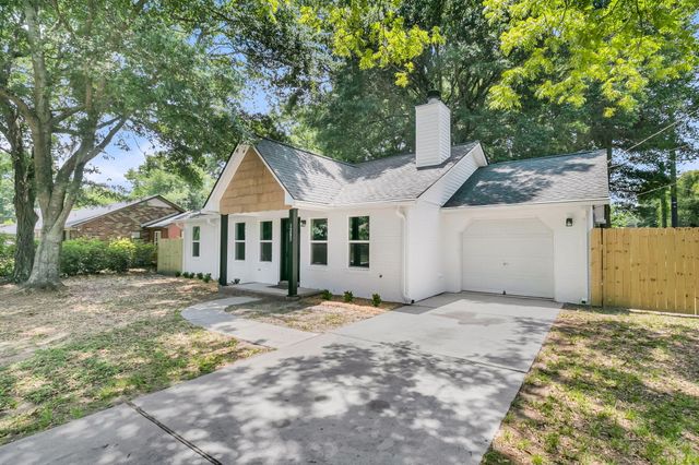 1203 Sea Aire Drive, Charleston, SC 29412