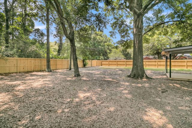 1203 Sea Aire Drive, Charleston, SC 29412