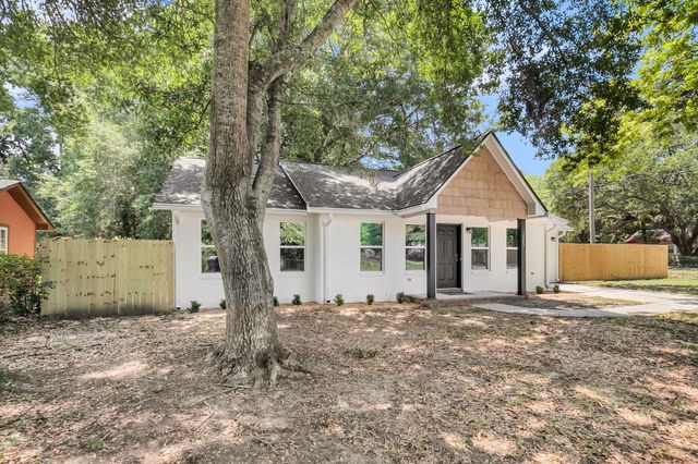 1203 Sea Aire Drive, Charleston, SC 29412
