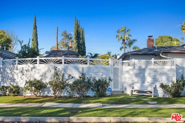 5121 Colbath Avenue, Sherman Oaks, CA 91423