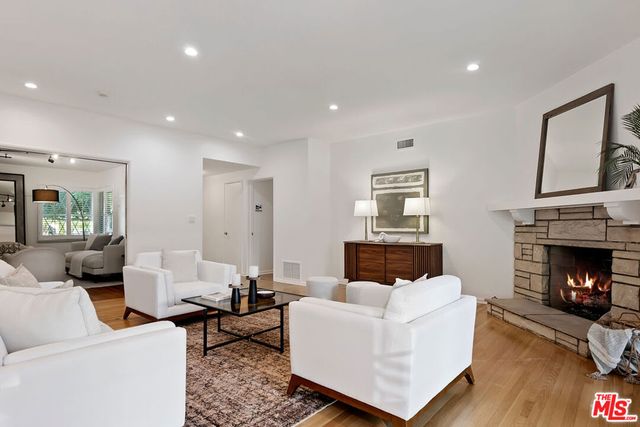 5121 Colbath Avenue, Sherman Oaks, CA 91423