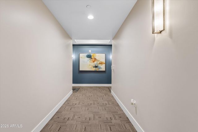 4805 N WOODMERE FAIRWAY -- 1002, Scottsdale, AZ 85251