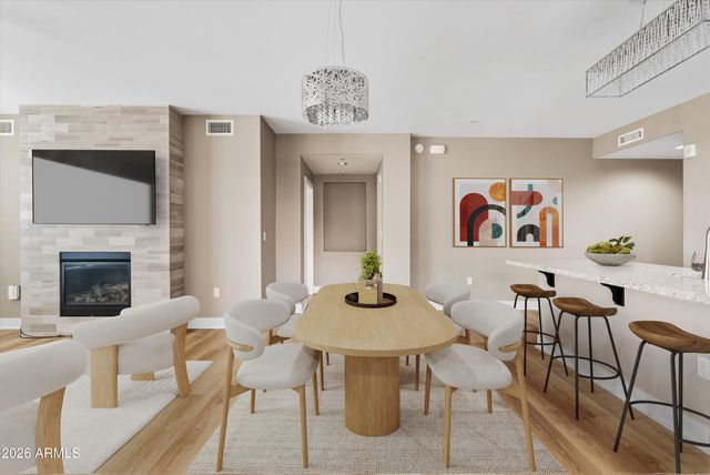 4805 N WOODMERE FAIRWAY -- 1002, Scottsdale, AZ 85251