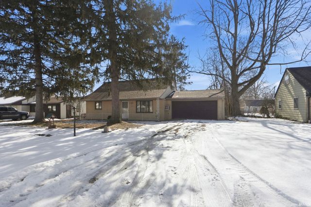 2624 Garden Park Drive, Fort Wayne, IN 46825