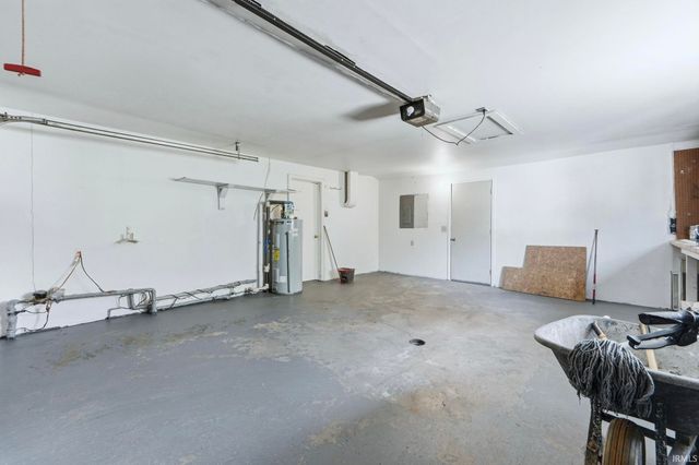 2624 Garden Park Drive, Fort Wayne, IN 46825