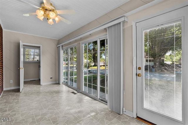 212 W Gilbreath Street, Graham, NC 27253