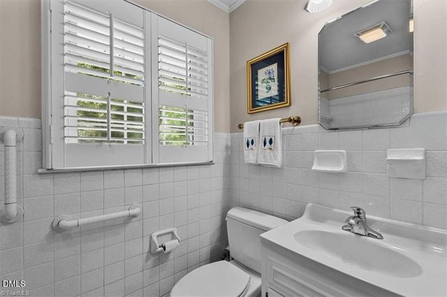 212 W Gilbreath Street, Graham, NC 27253