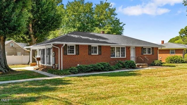 212 W Gilbreath Street, Graham, NC 27253
