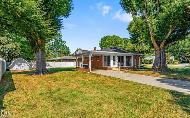 212 W Gilbreath Street, Graham, NC 27253