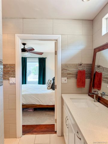 3044 Meadow Grove Dr, San Diego, CA 92110