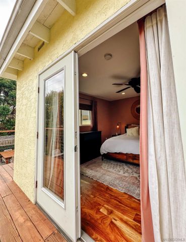 3044 Meadow Grove Dr, San Diego, CA 92110