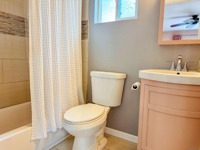 3044 Meadow Grove Dr, San Diego, CA 92110