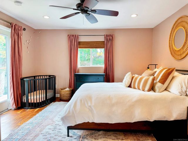 3044 Meadow Grove Dr, San Diego, CA 92110