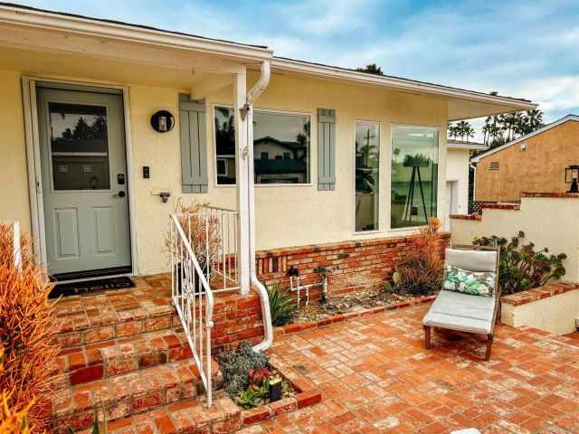 3044 Meadow Grove Dr, San Diego, CA 92110