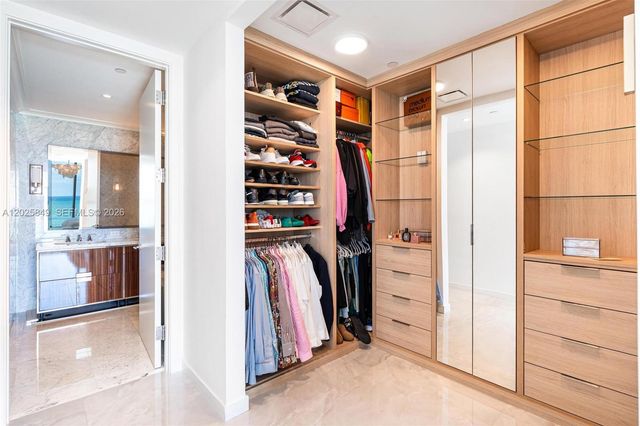 15701 Collins Ave 802, Sunny Isles Beach, FL 33160