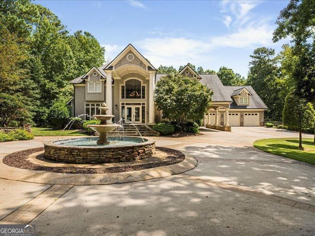 330 N Peachtree Parkway, Peachtree City, GA 30269