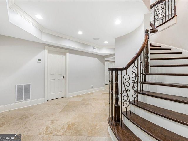 330 N Peachtree Parkway, Peachtree City, GA 30269