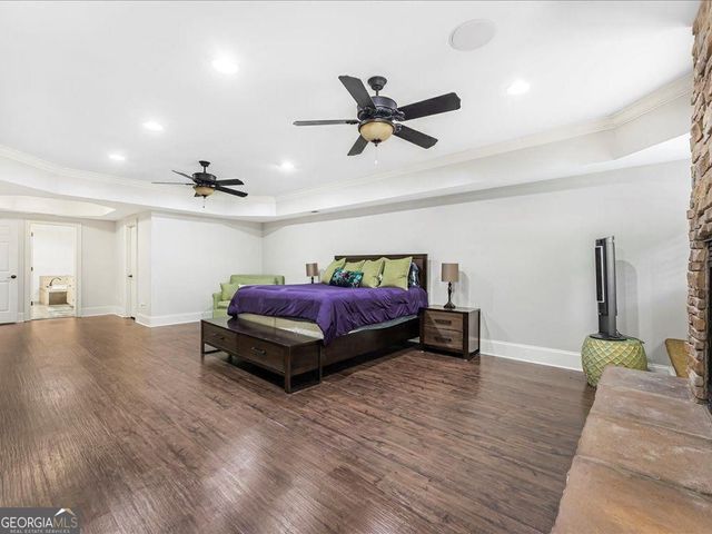 330 N Peachtree Parkway, Peachtree City, GA 30269