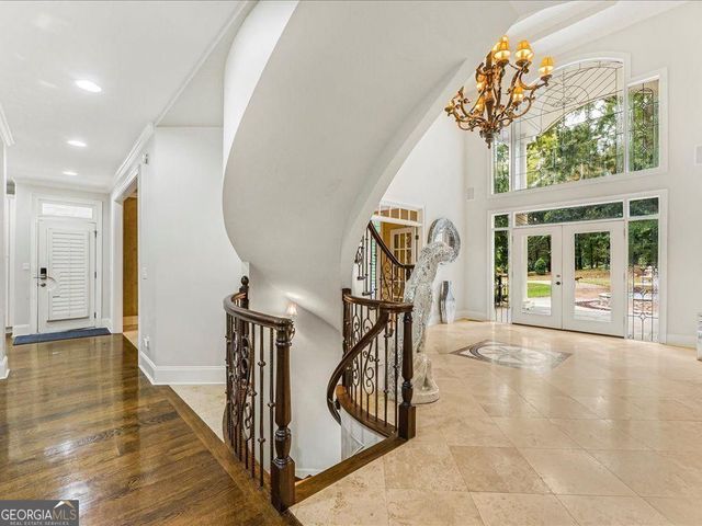 330 N Peachtree Parkway, Peachtree City, GA 30269