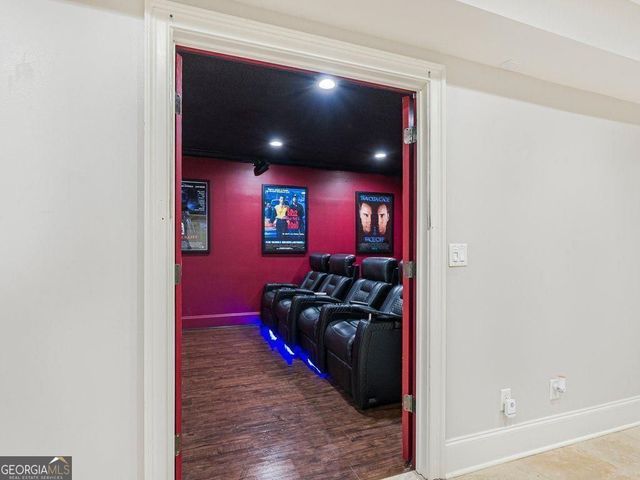 330 N Peachtree Parkway, Peachtree City, GA 30269