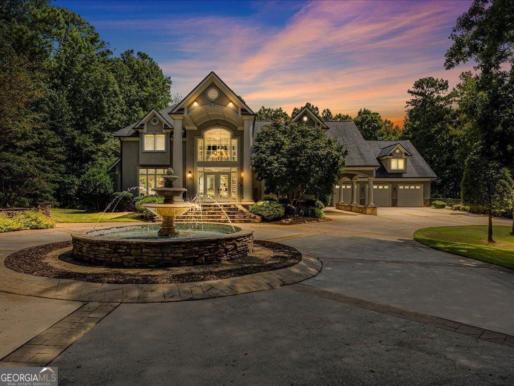 330 N Peachtree Parkway, Peachtree City, GA 30269