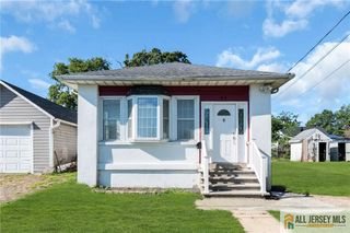 94 Neptune Place, South Amboy, NJ 08879