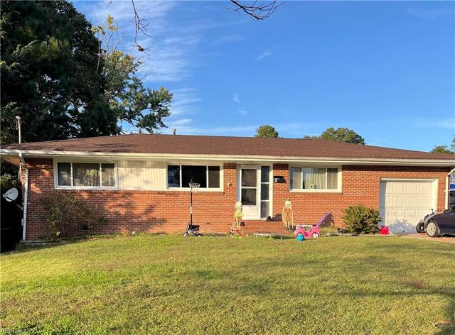 6 Gwynn CIR, Newport News, VA 23602