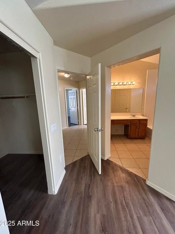 1433 E PARK Avenue, Chandler, AZ 85225