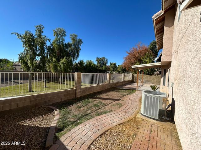 1433 E PARK Avenue, Chandler, AZ 85225