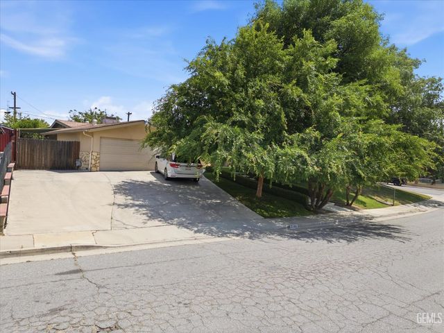 2605 Tangerine Street, Bakersfield, CA 93306