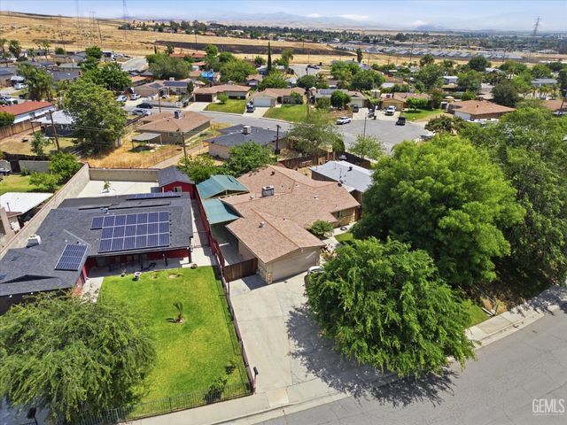 2605 Tangerine Street, Bakersfield, CA 93306