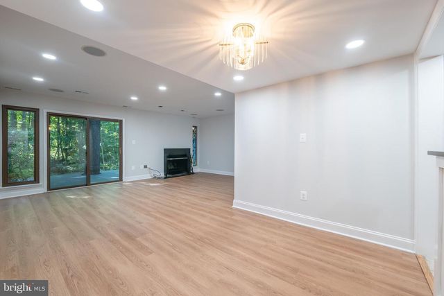 11903 ESCALANTE CT, Reston, VA 20191