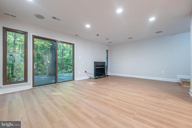 11903 ESCALANTE CT, Reston, VA 20191
