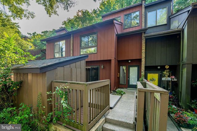 11903 ESCALANTE CT, Reston, VA 20191