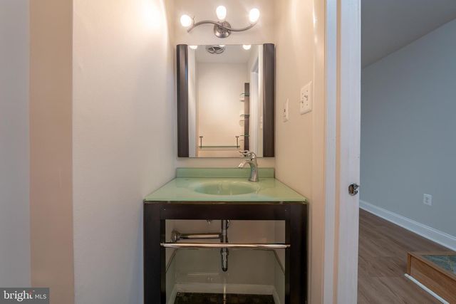 11903 ESCALANTE CT, Reston, VA 20191