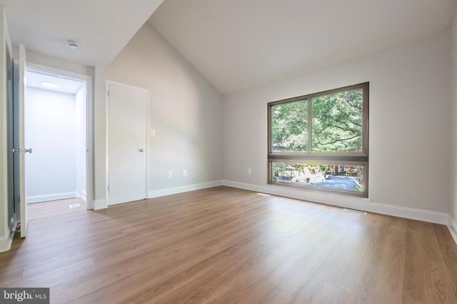 11903 ESCALANTE CT, Reston, VA 20191