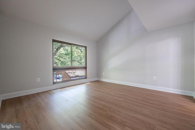 11903 ESCALANTE CT, Reston, VA 20191