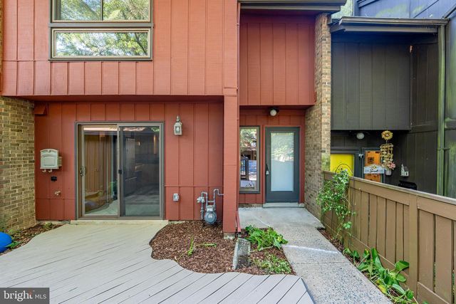 11903 ESCALANTE CT, Reston, VA 20191