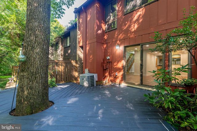 11903 ESCALANTE CT, Reston, VA 20191