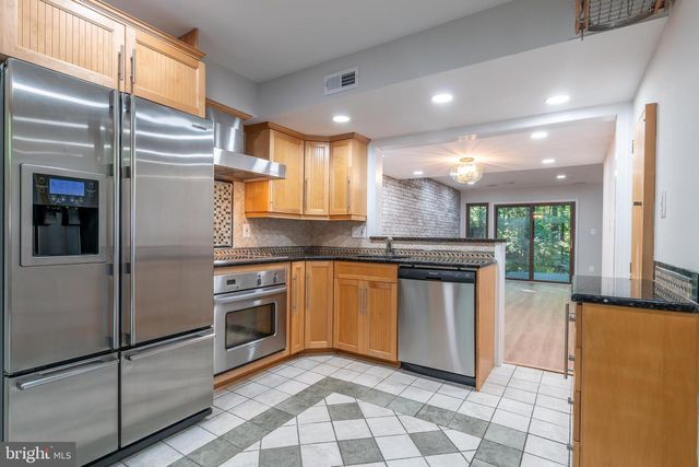 11903 ESCALANTE CT, Reston, VA 20191