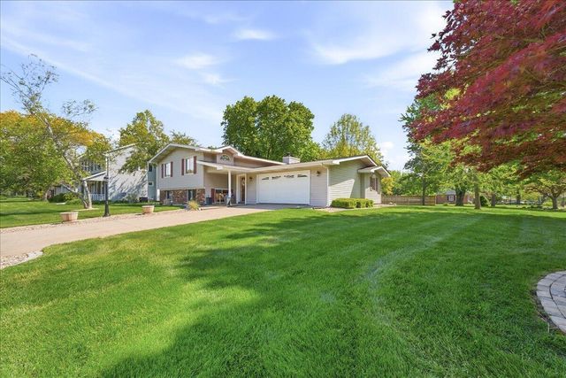 4000 Lancaster Drive, Valparaiso, IN 46383