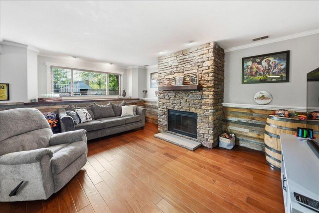 4000 Lancaster Drive, Valparaiso, IN 46383