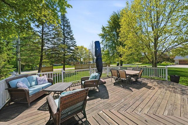 4000 Lancaster Drive, Valparaiso, IN 46383