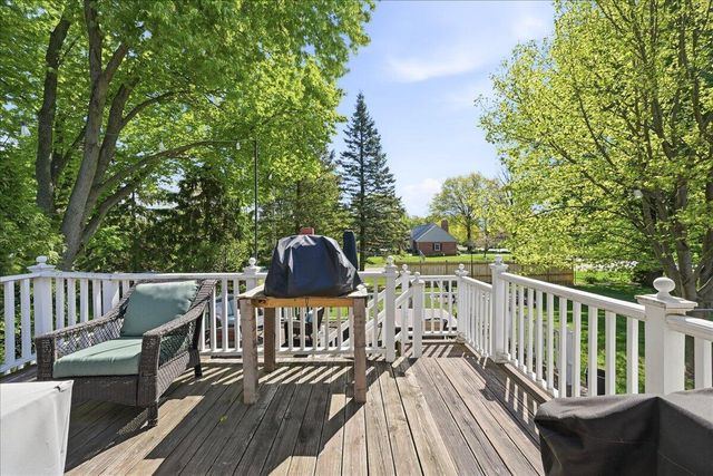 4000 Lancaster Drive, Valparaiso, IN 46383
