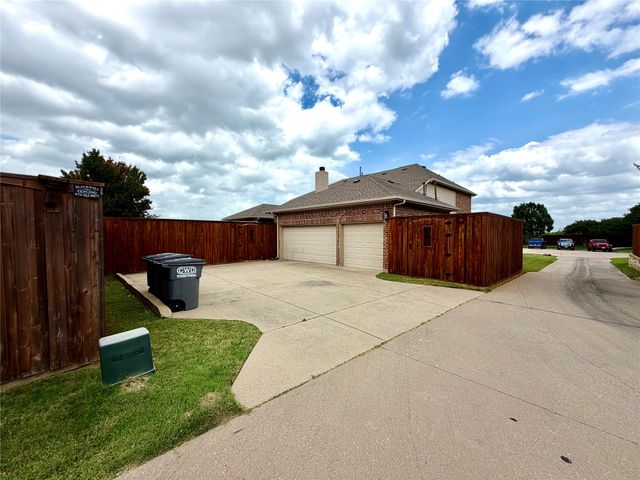 4539 Glenshire Court, Sachse, TX 75048