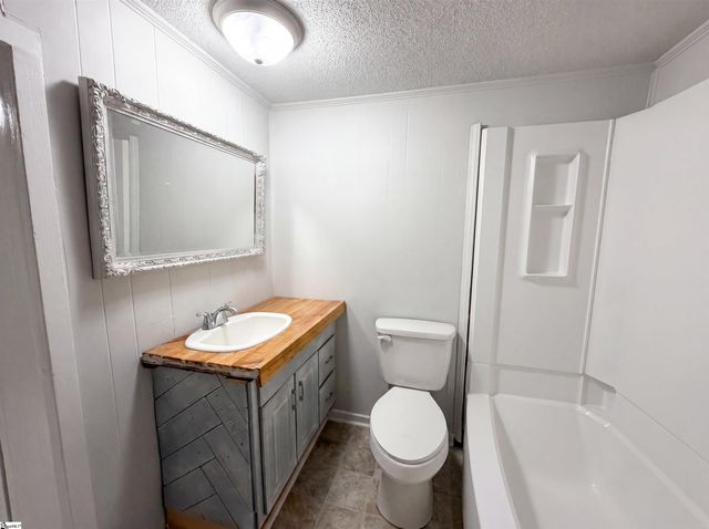 237 Geddis Road, Inman, SC 29349
